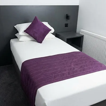 The Commercial Hotel 3*